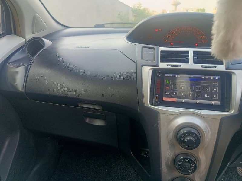 vitz 2008/13 17