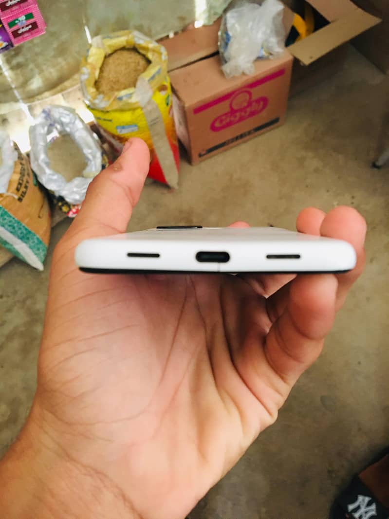 Google Pixel 4a 7
