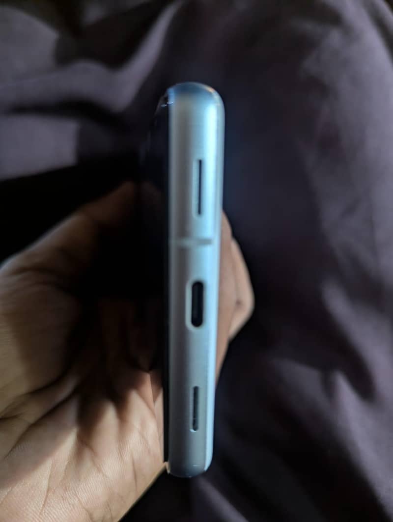 google pixel 7a 4