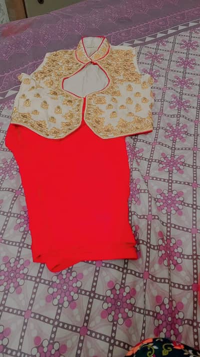 Georgette ka suit hai three piece ok condition