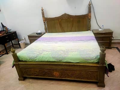 king size Bed set side table dressing