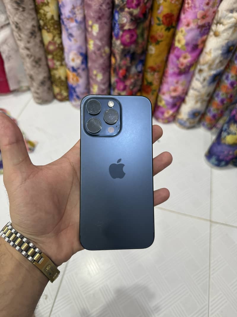 Iphone 15 pro max 2