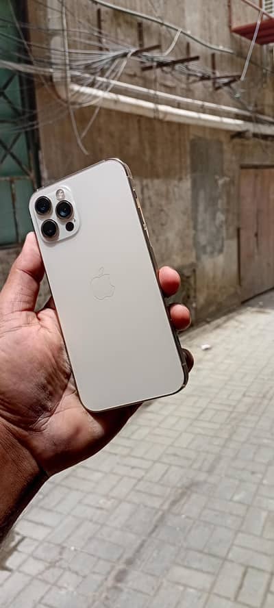 Apple iPhone 12 Pro