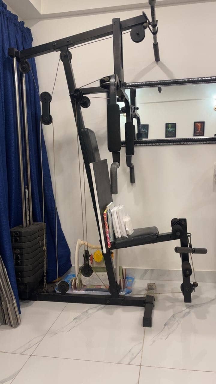 Weight lifting machine 3