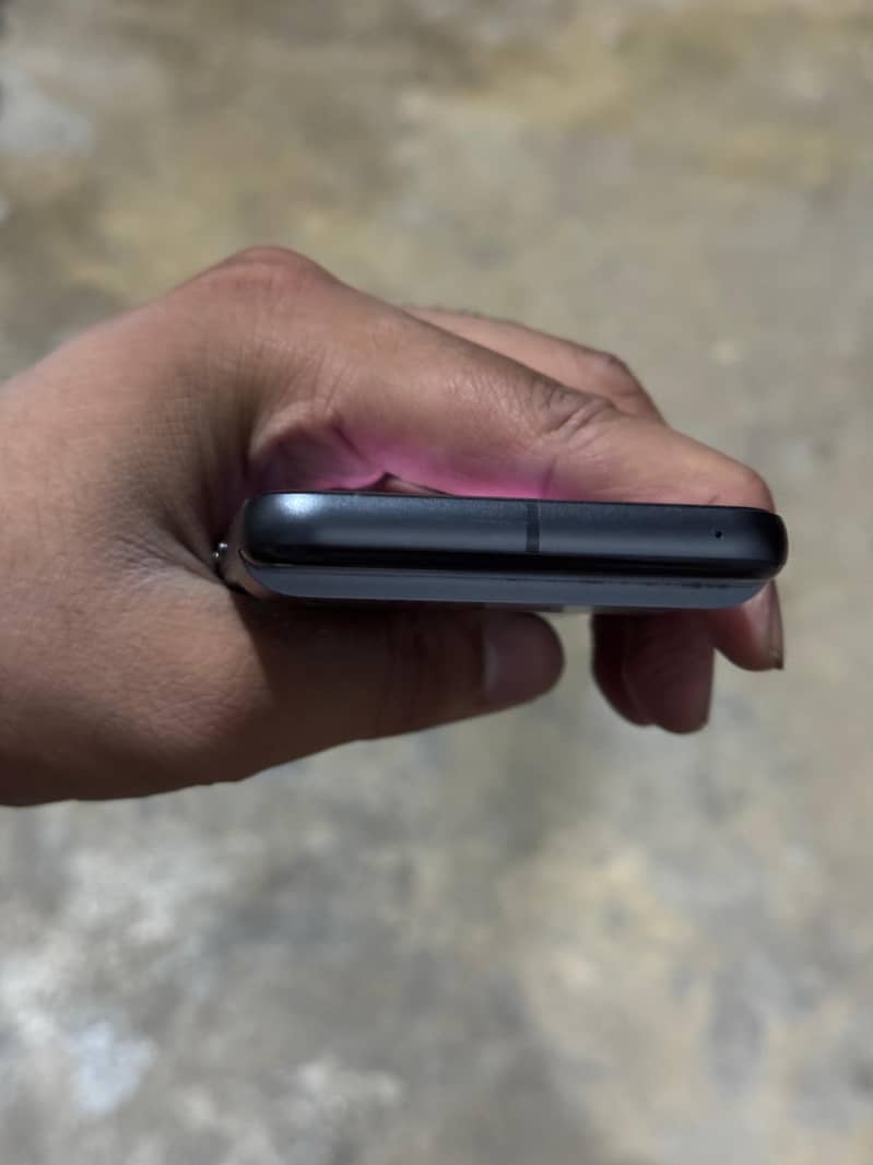 Google Pixel 8 3