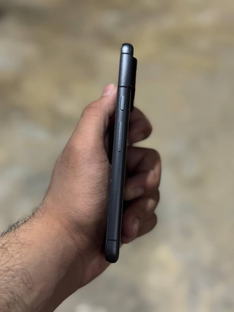 Google Pixel 8 5