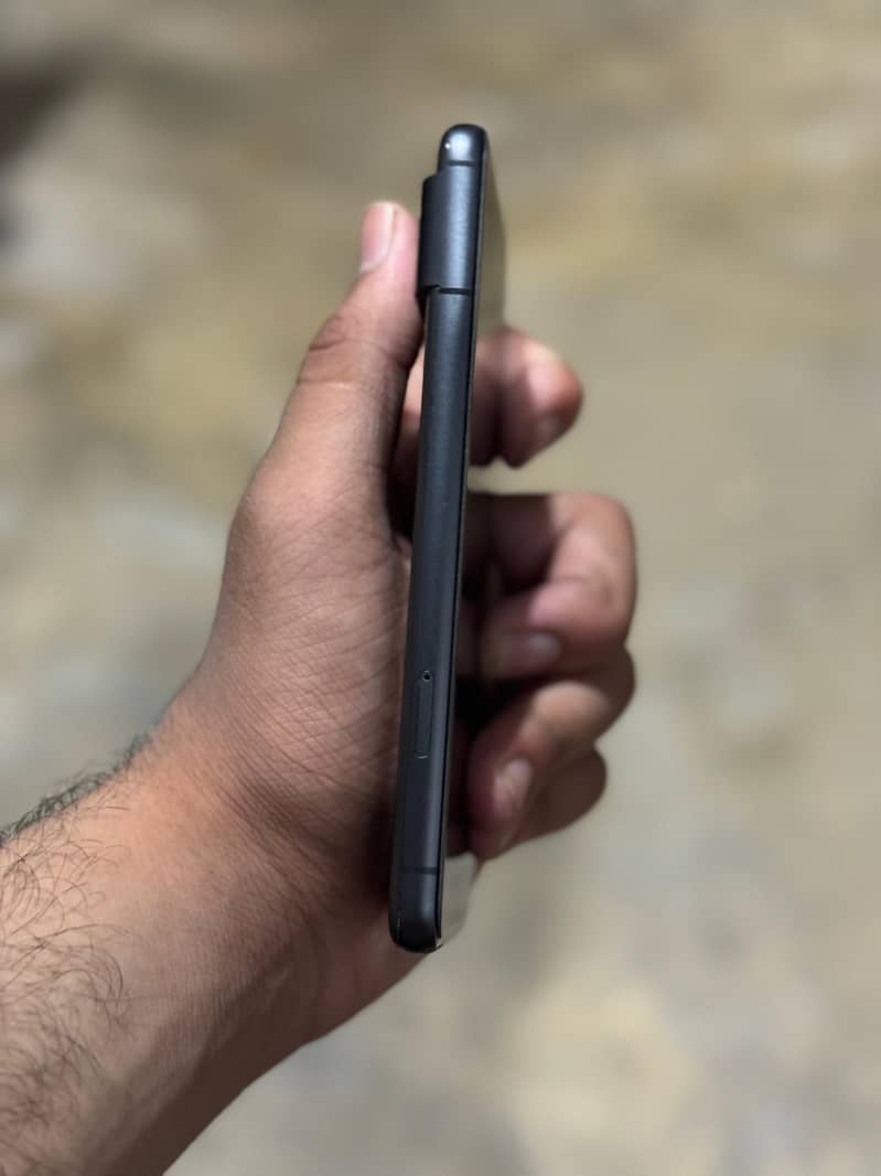 Google Pixel 8 6