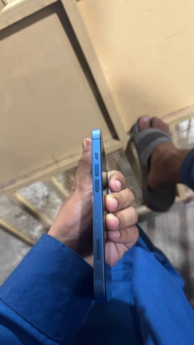 Apple iPhone 13 128 mint condition