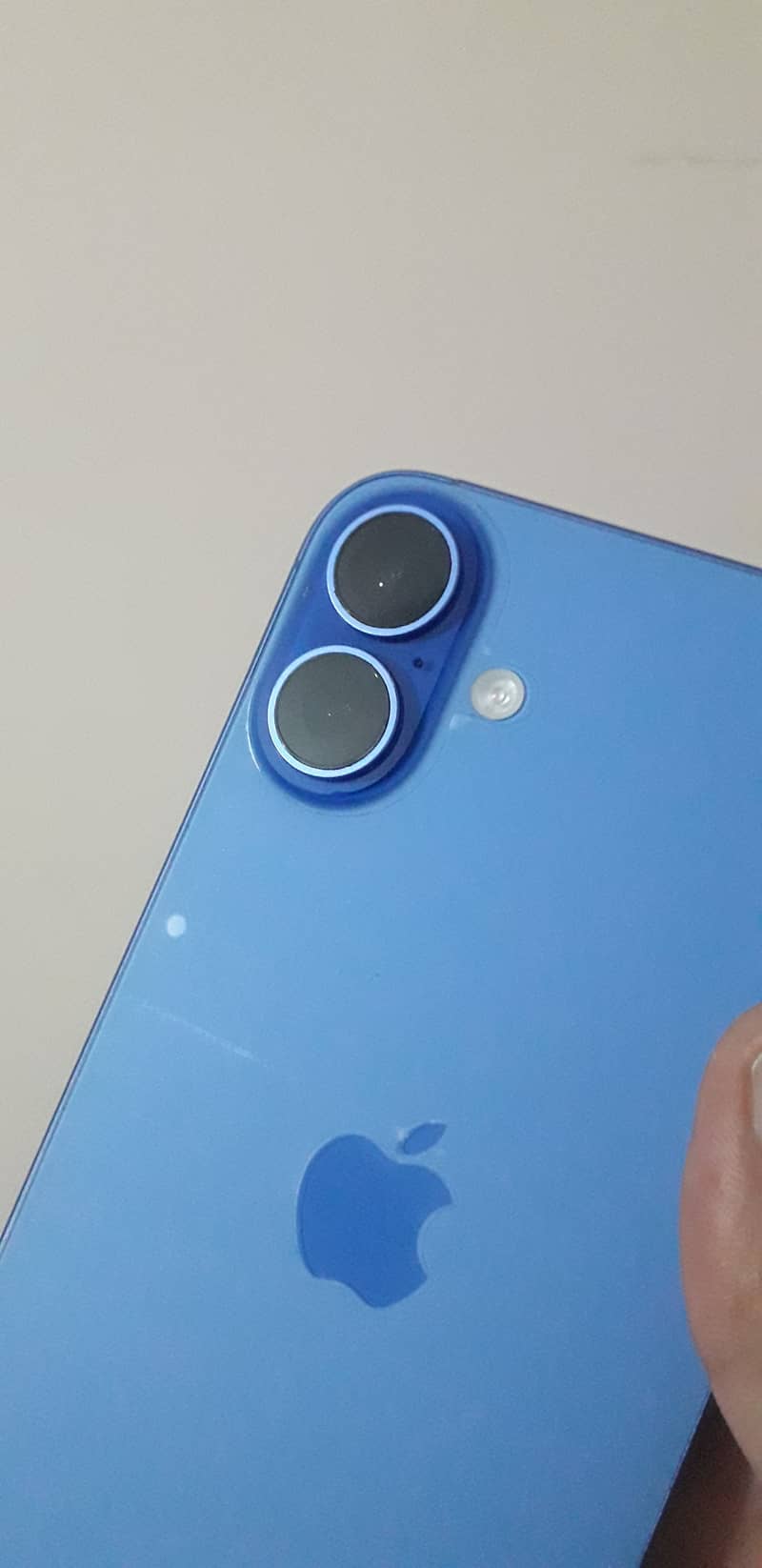 Apple iPhone 16 Plus 3