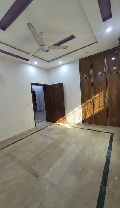 5 Marla beautiful portions available for rent