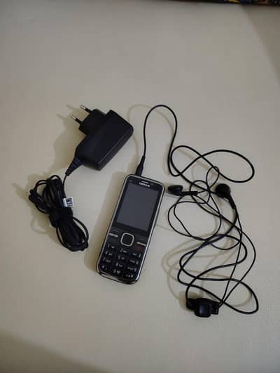 Nokia C5-00.2 Original Made in Hungary, Keypad Mobile phone