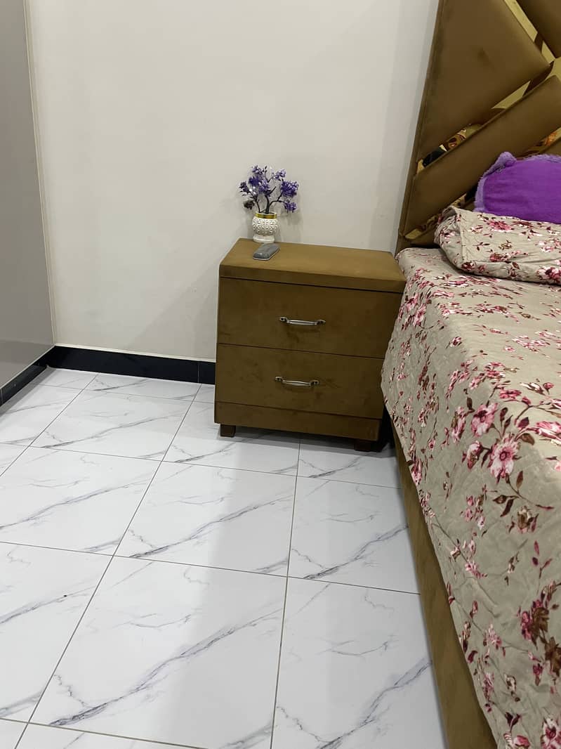 Bed set with dressing table 1