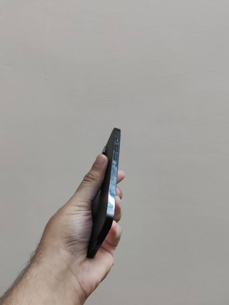 iPhone 14 Pro 2