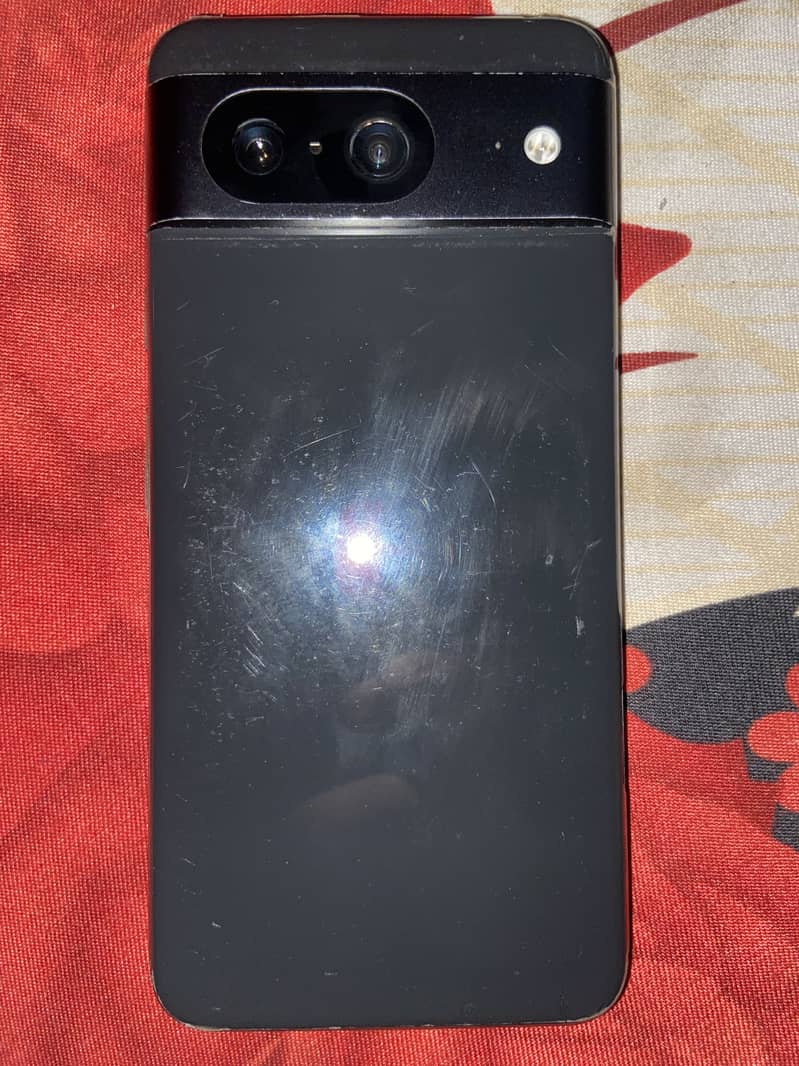 Google Pixel 8 4