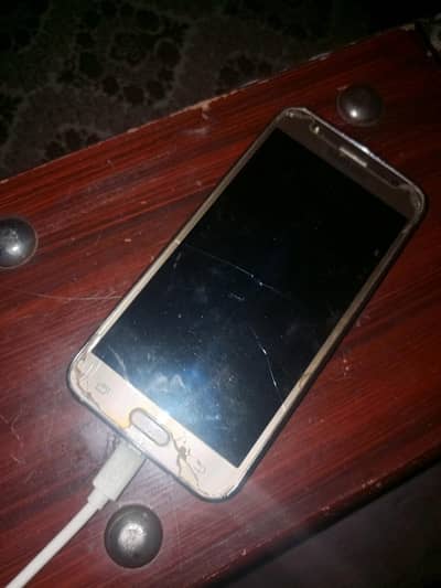 Samsung Mobile J5
