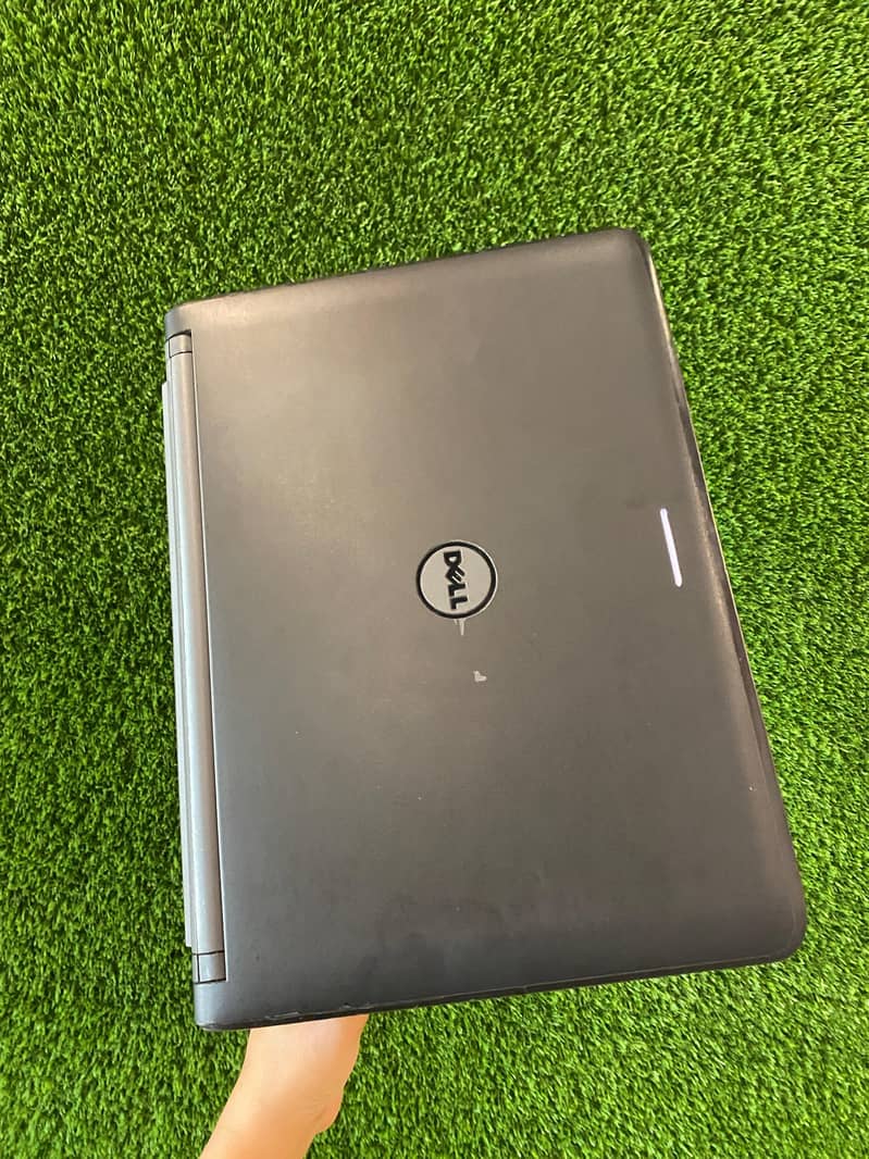 Laptop 0