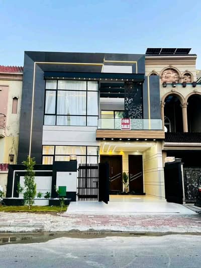 5 Marla Luxury House is Available for Rent in Bahria Town Lahore