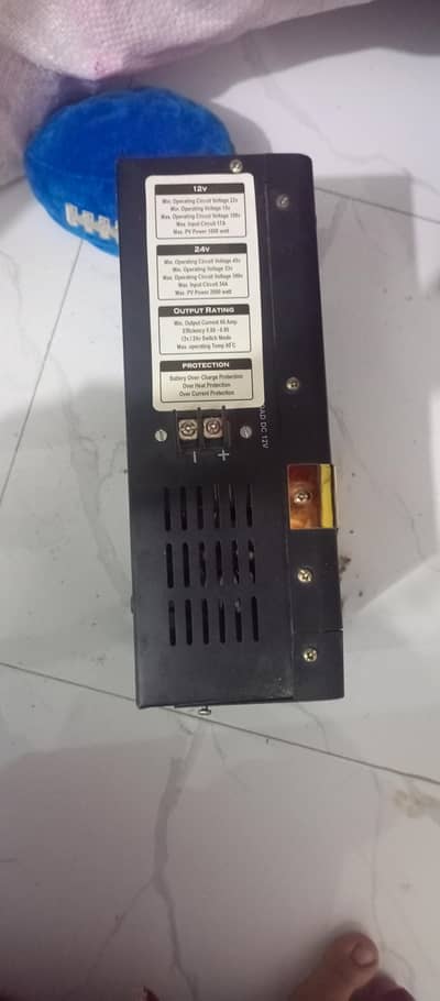 homax charge controller 80 AMP