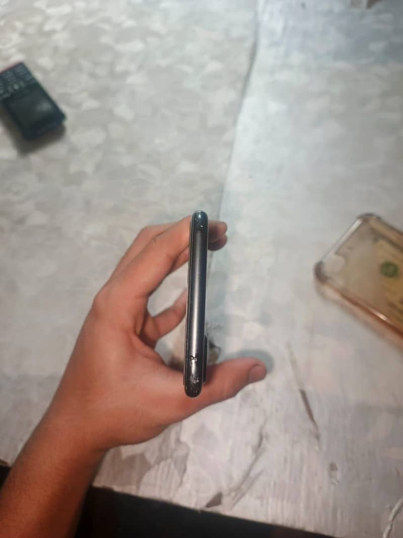Apple iPhone 7 Plus 4