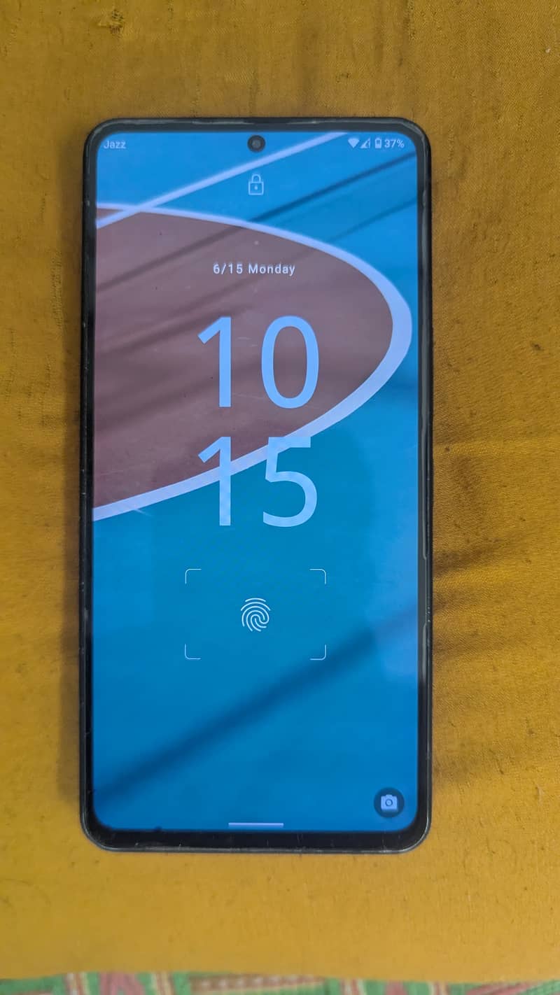 Sharp Aquos Sense7 0