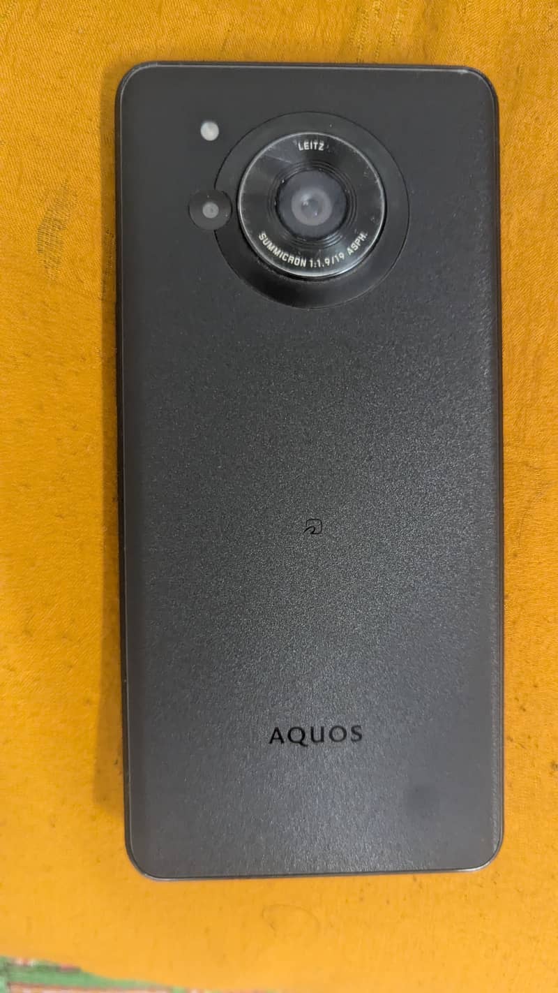 Sharp Aquos Sense7 1