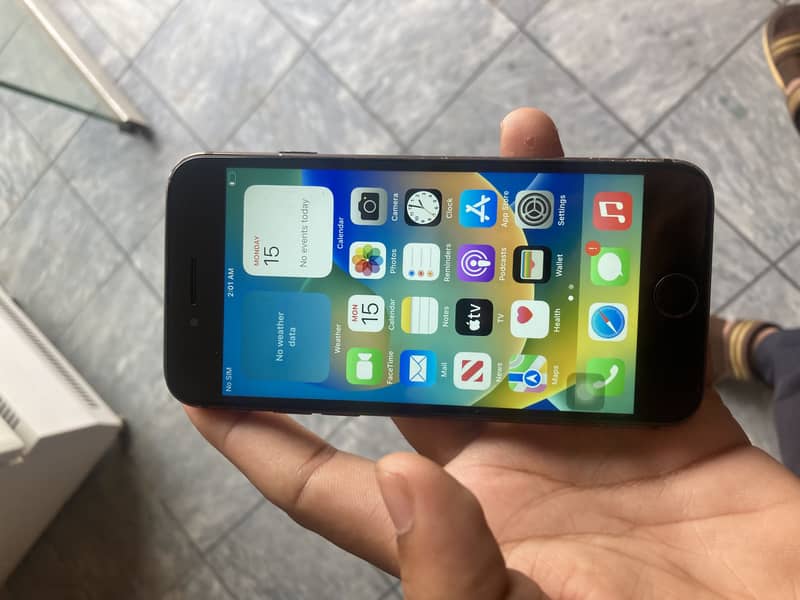 Apple iPhone 8 0