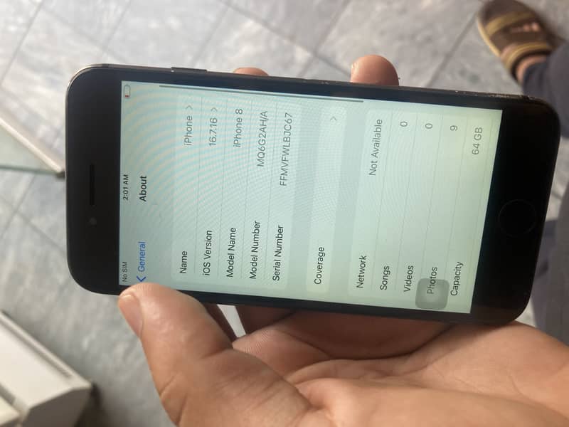 Apple iPhone 8 3