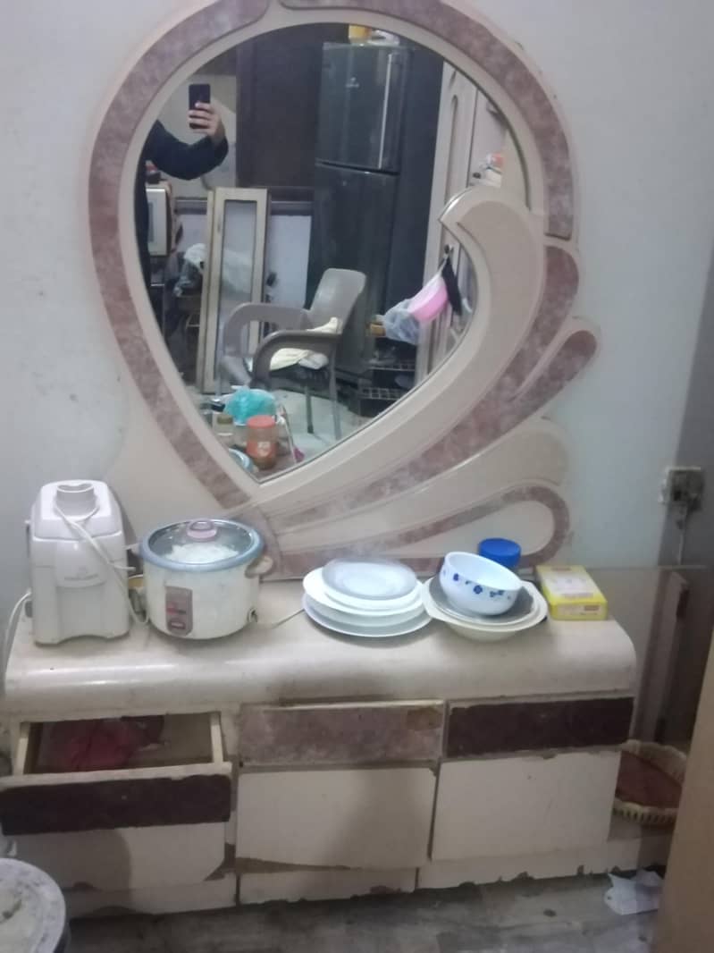 dressing and dvider 1