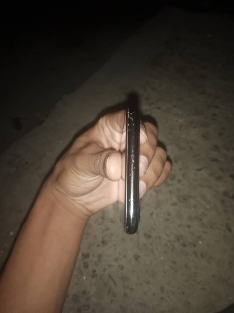 Apple iPhone 7 3