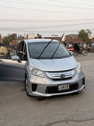 Honda Freed 2013