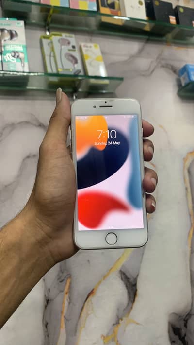 Apple iPhone 17