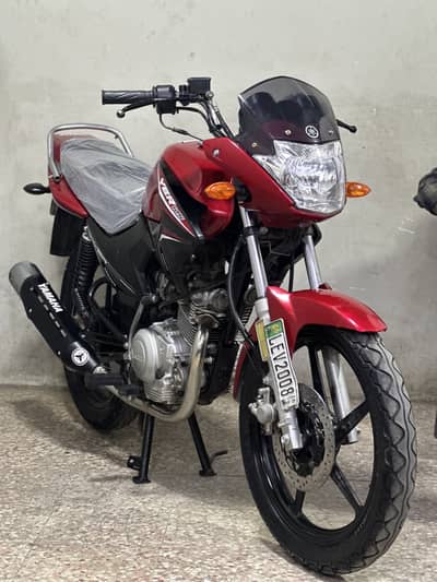 Yamaha ybr125cc 2016 model ( japniess model )