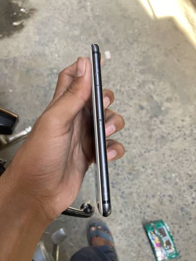 Apple iPhone 8