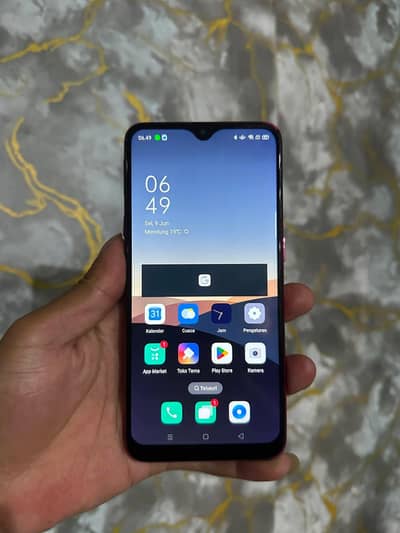 Oppo f9 4/128 (Exchange possible)