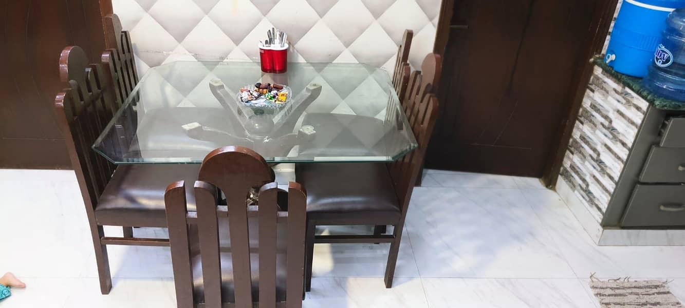 DINING TABLE AND CHAIRS 4