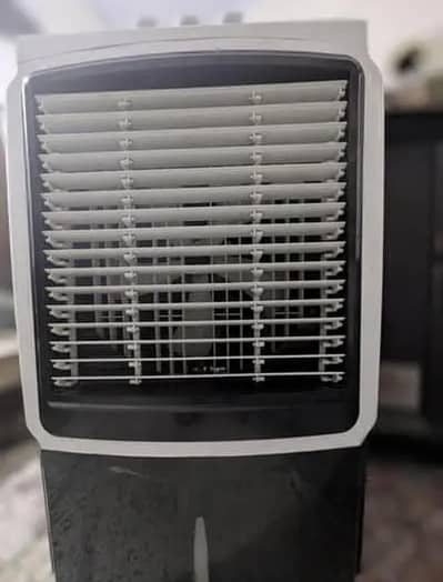 GFC-6700 Air cooler  1 month used.   ( 0*3*1*6    *4*6*5*6*.   2*8*1 )