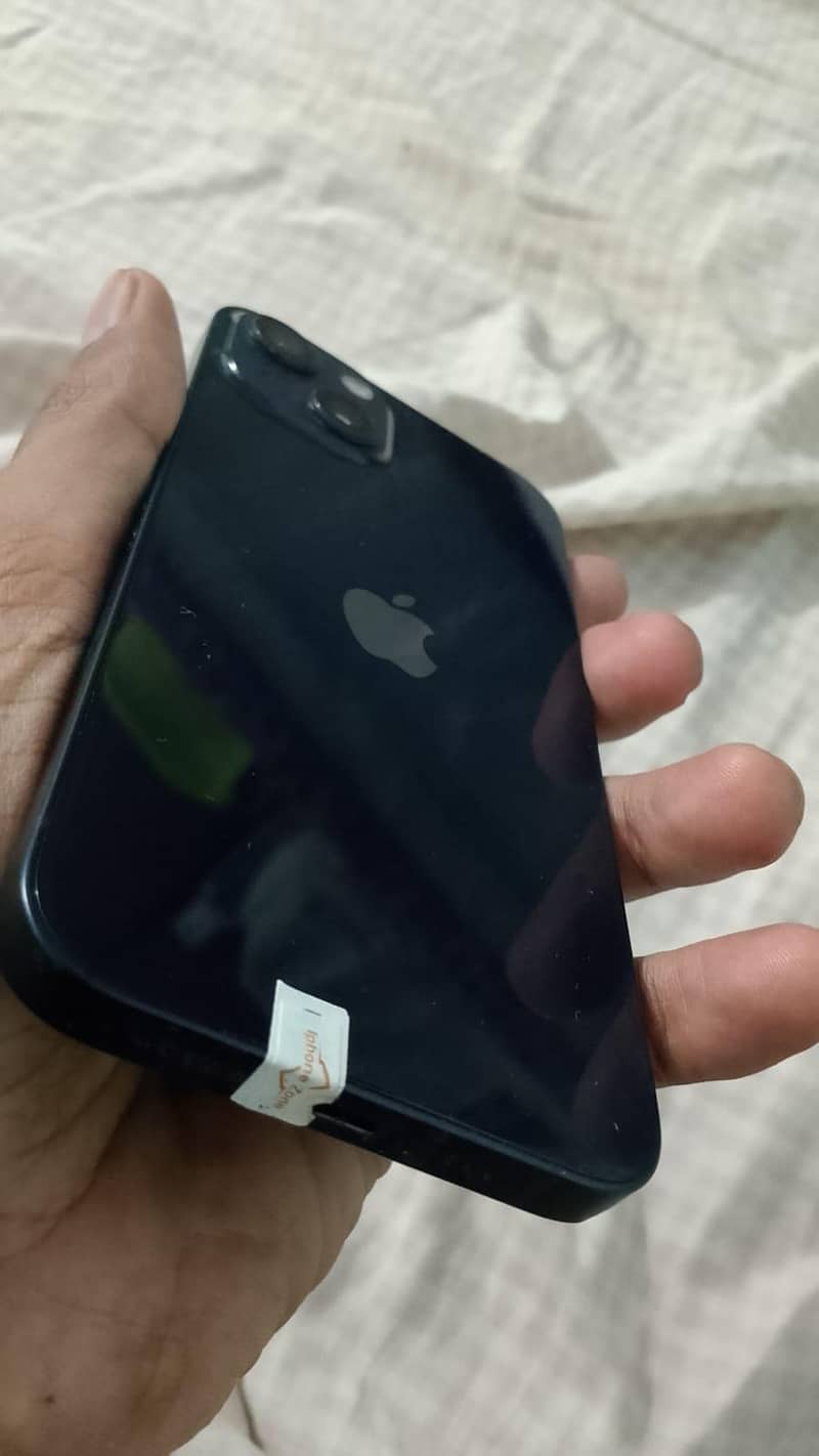 Apple iPhone 13 3
