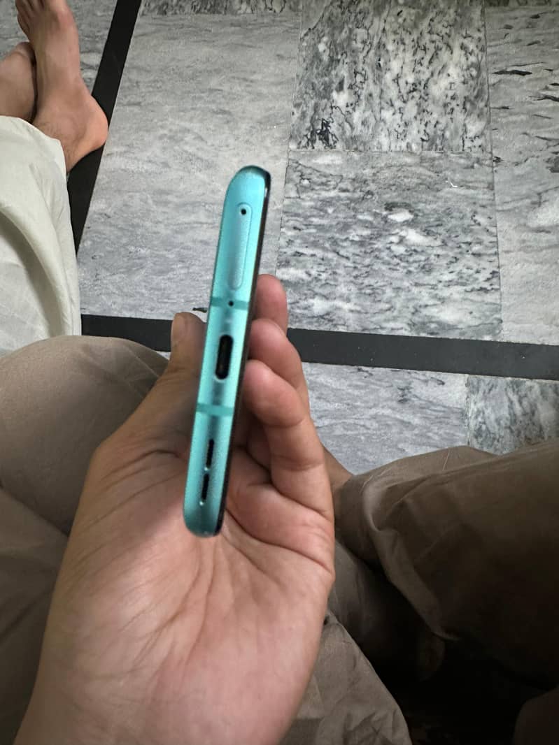 OnePlus 8t 4