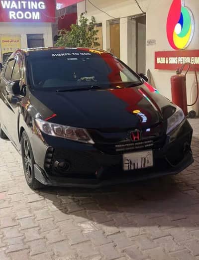 Honda Grace Hybrid 2014