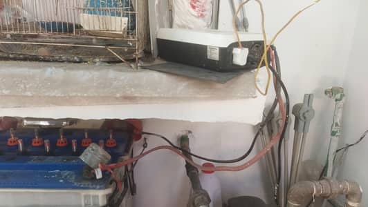 Hyundai 1500w 24v with 2 batteries
