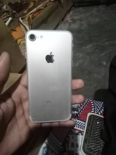 Apple iPhone 7