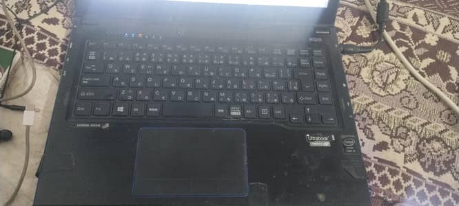 Fujitsu screen touch laptop 4+128 ssd