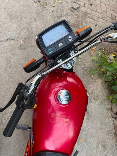 Road Prince CD70 2025 model just like brand new.