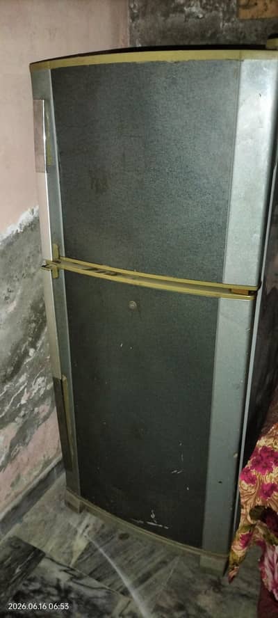 fridge for sale gass leakage issue hai