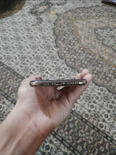 Apple iPhone Xs 256GB Pta approved