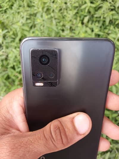 Vivo V20