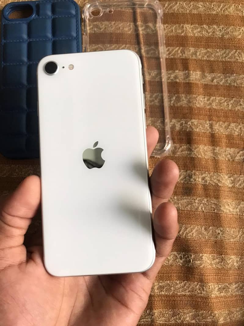 iPhone SE 2nd generation seald 0