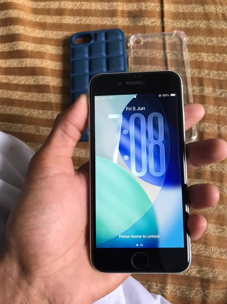 iPhone SE 2nd generation seald 2