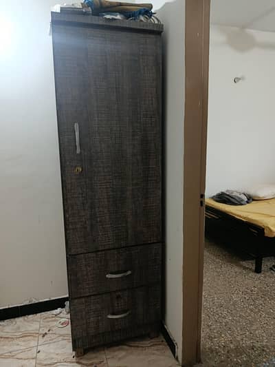 single door Almirah / cupboard