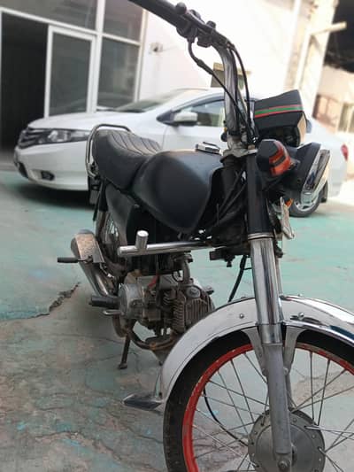 Honda cd70 2017 model need cash